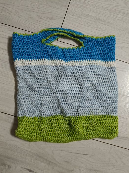 Szydełkowa torebka dziewczęca stan bardzo dobry ozdobna żabka handmade