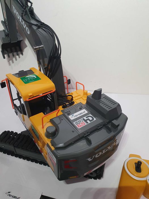 AMEWI -VOLVO koparka RC zdalnie sterowana Germany Nowa skala 1/14