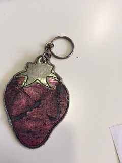 porta chaves em formato de morango