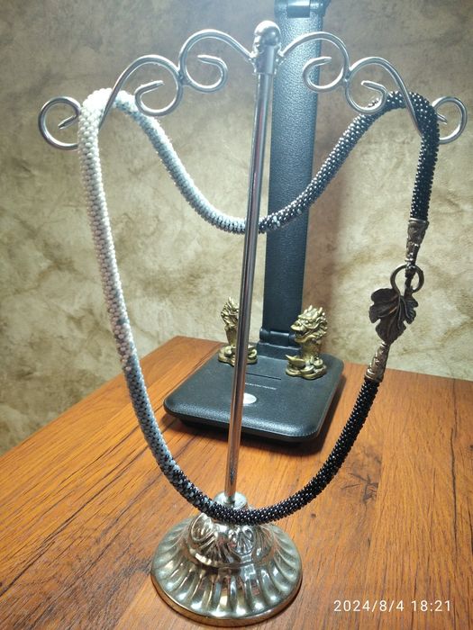 Ожерелье- жгут из бисера