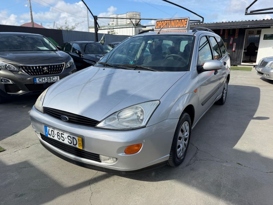 Focus  SW 1.4i muito Boa