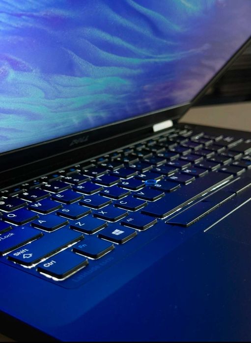 Laptop Dell i5/ 8/ SSD 180/ 14,1" FHD MAT/ LTE/ W11/ PL LIGHT/ dowóz gratis