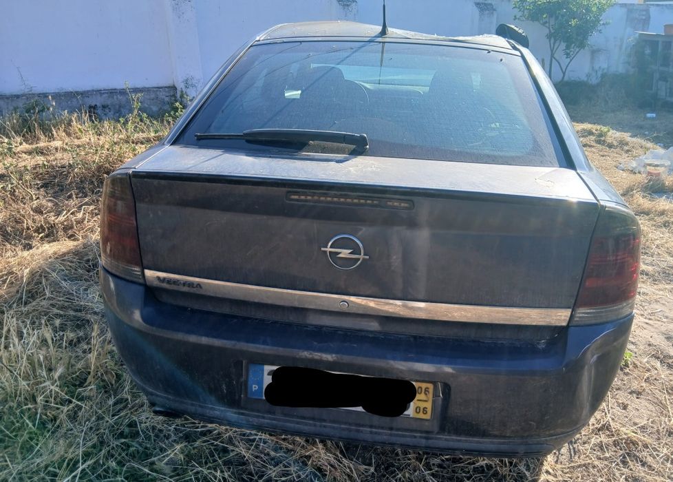Vendo Opel Vectra GTS acidentado