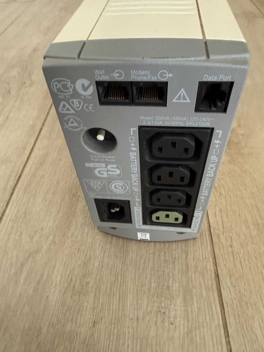 UPS renomowanej firmy APC, Model Back-UPS 500