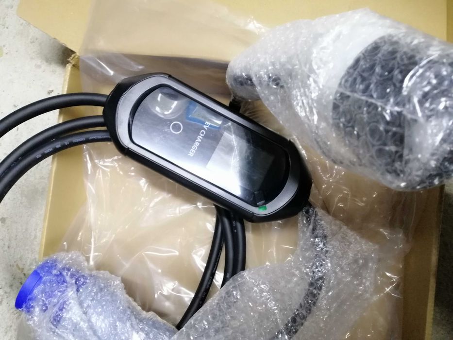 Зарядка для электромобиля RTFIY 7.4 кВт Type Tesla 32А 1-фаза