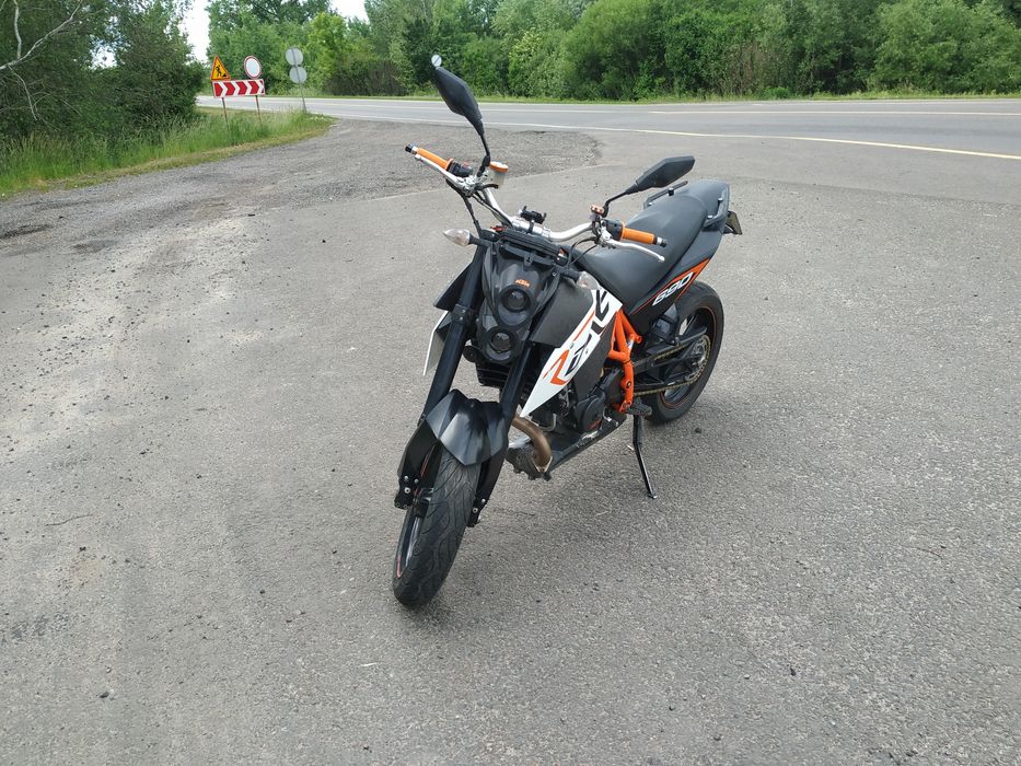 KTM  690  Duke  R