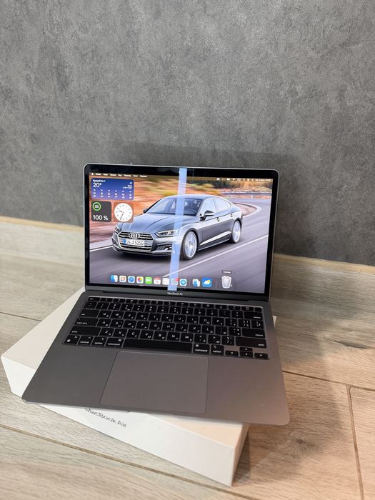 MacBook Air M1 8/256 Space Gray