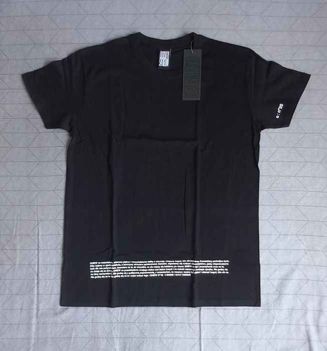 T-shirt O.s.t.r Gniew / Czarna.