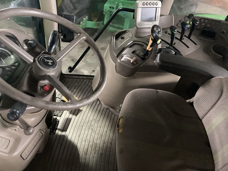 John  Deere. 7530 premium JD 7430