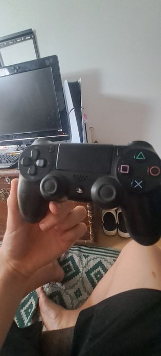 Manete de ps4 em bom estado
