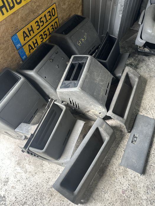 Бардачек торпеда панель консоль т4 VW T4