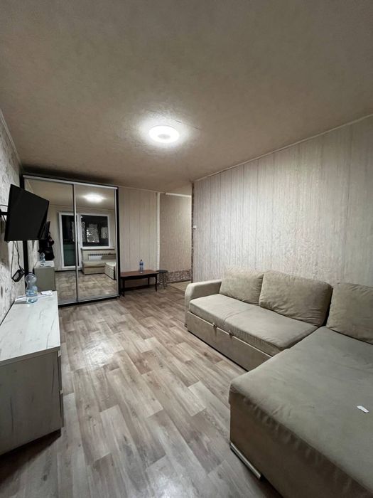 Сдам 1 к кв Жасминовый б-р,д.5 корпус 2