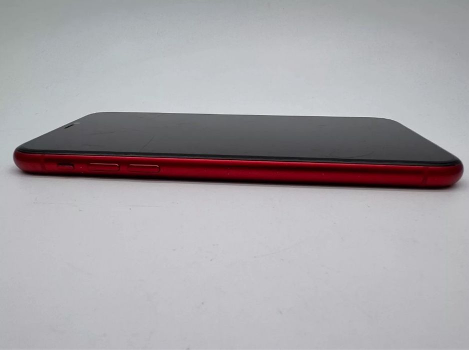 Iphone 11 bateria 91% edição especial RED
