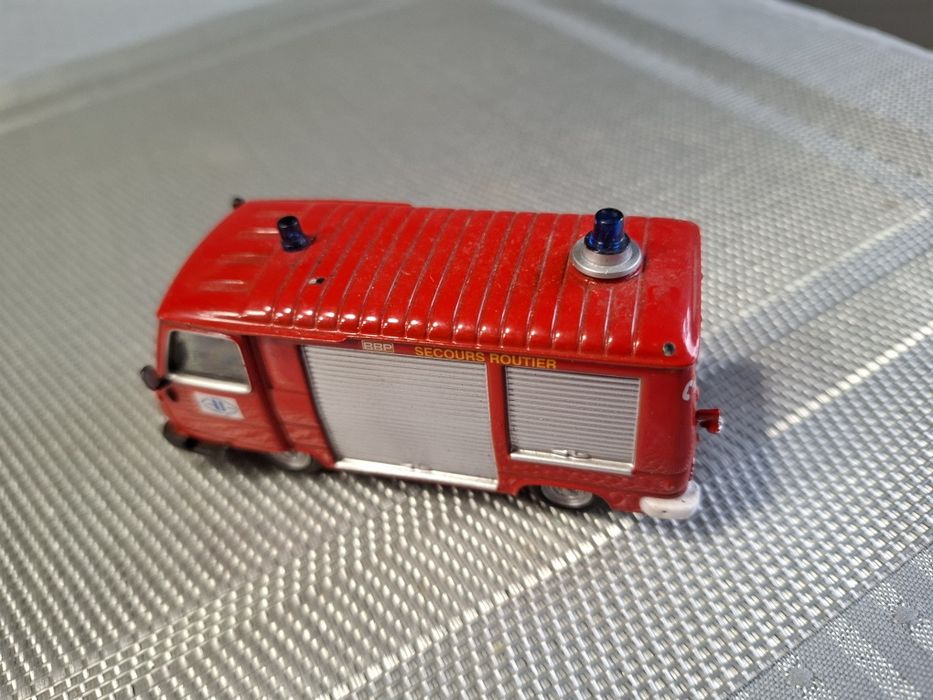 Delprado peugeot J9 BBP model samochodu