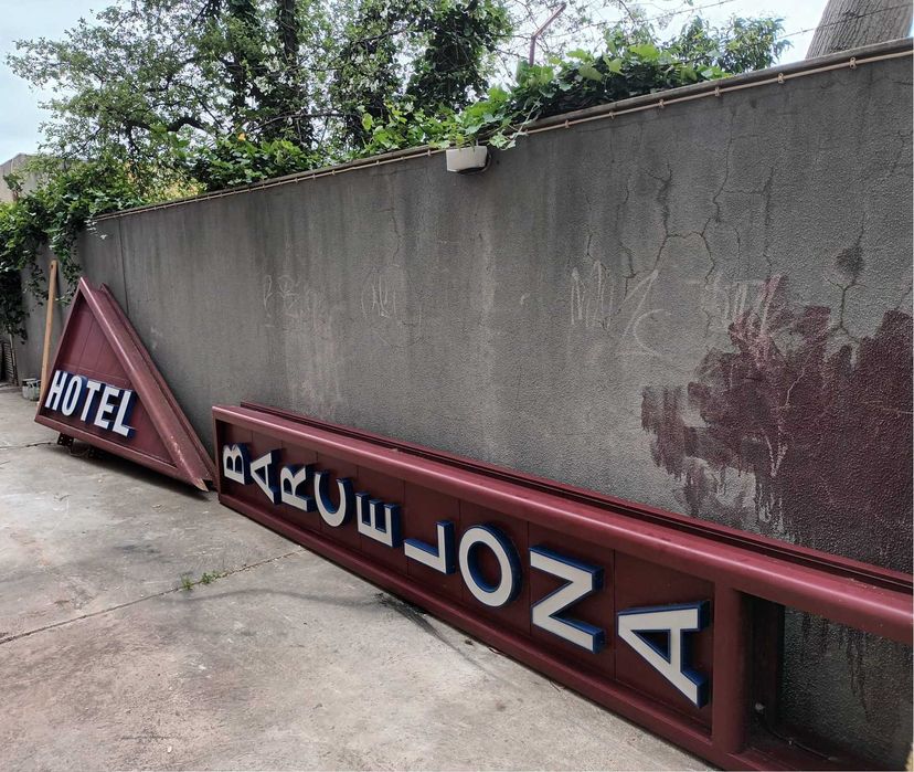 Vendo 2 reclames luminosos