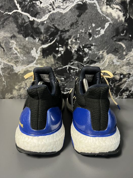 Кросівки чоловічі Adidas UltraBoost DNA 46р