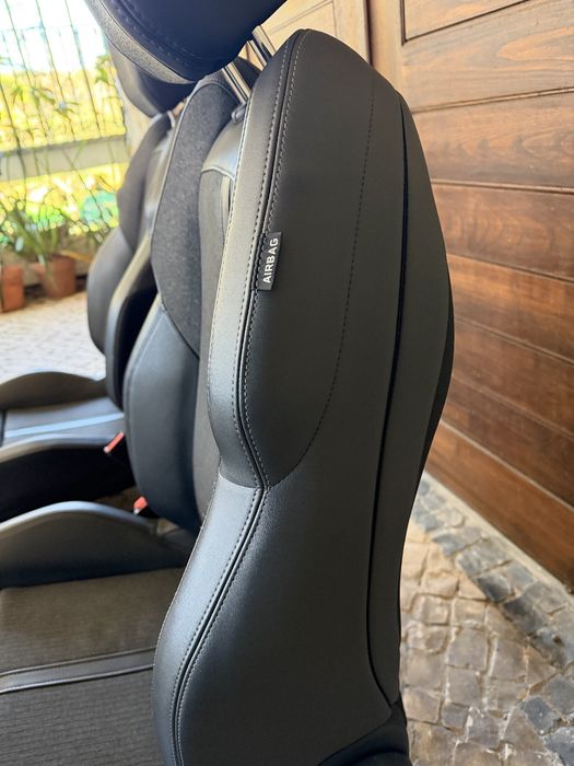 Bancos Peugeot 508 R8