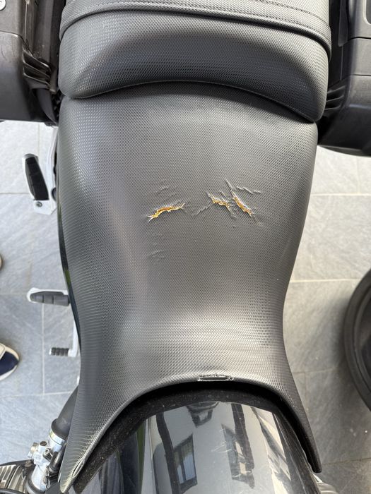 Banco/Selim do condutor BMW R1150R