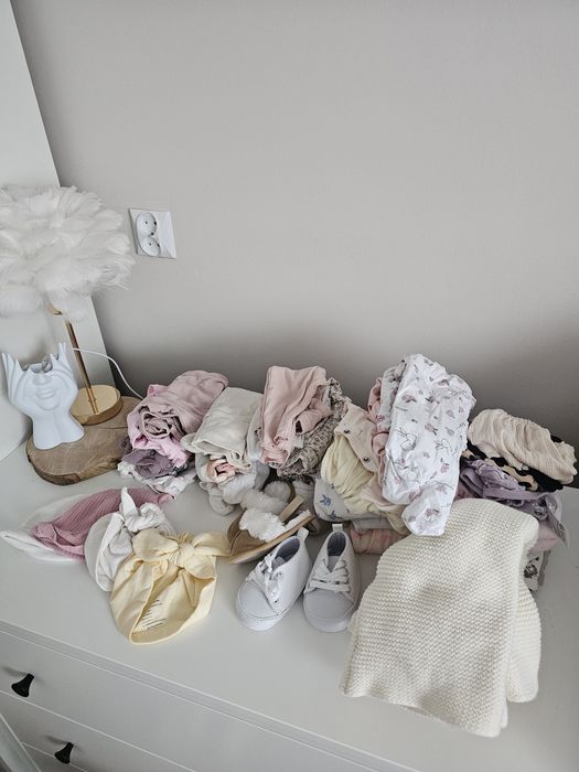 Duża paczka ubrań duża ilość  niemowlę dziewczynka rozmiar 56-62