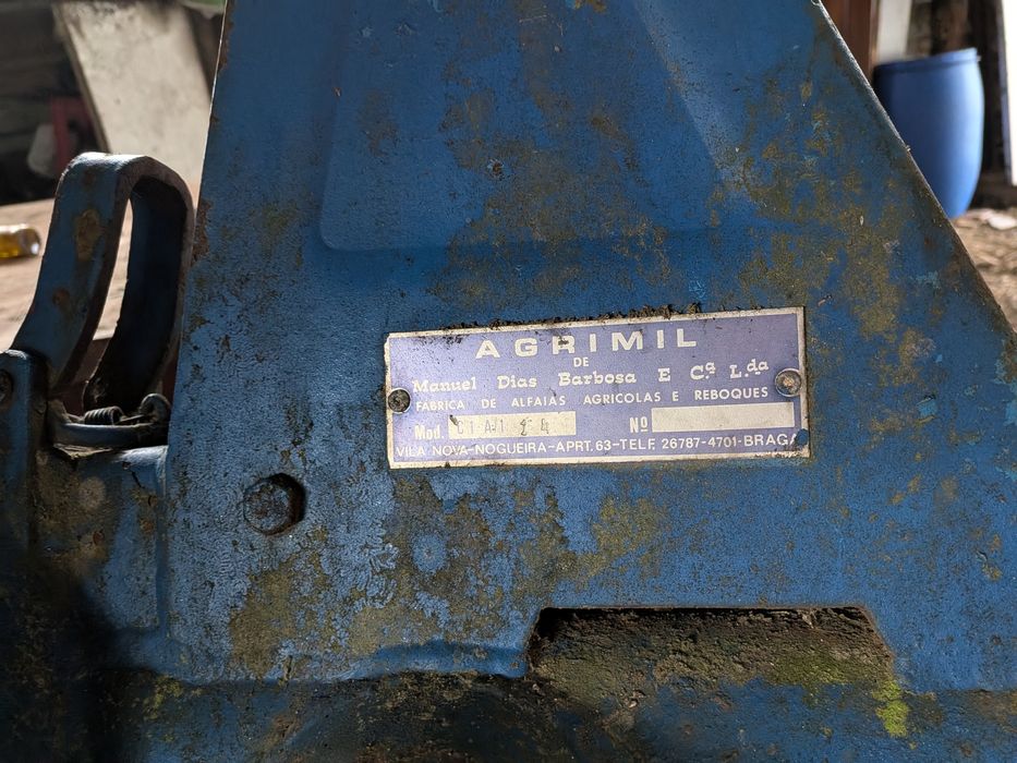 Arado trator agrícola