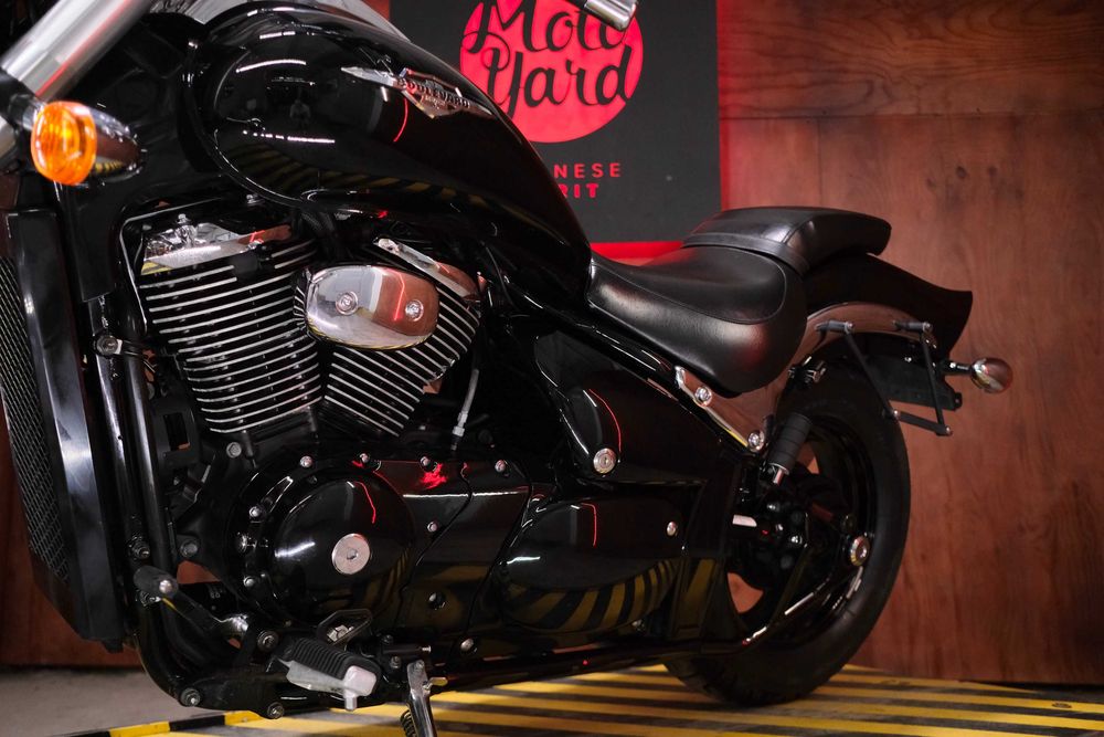 Suzuki Boulevard 800 із Японії