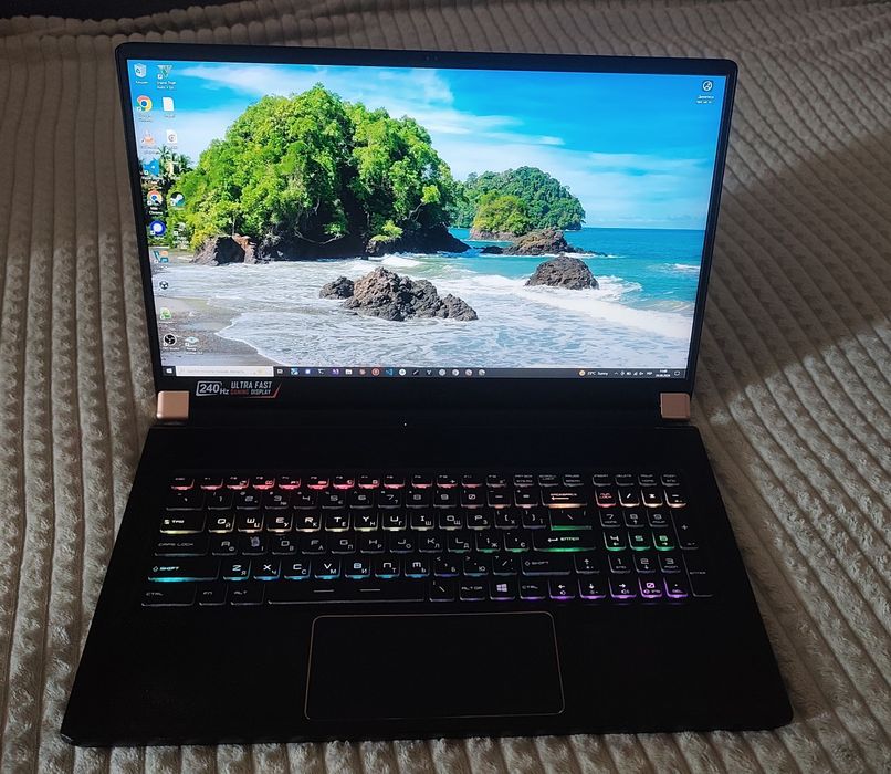 MSI GS75 Stealth 10SF / i7-10875H / RTX 2070 Max-Q / 32GB / 1TB / 240Hz