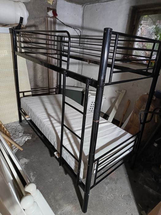 Двоповерхове металеве ліжко ікеа 200*90 з матрацами або без