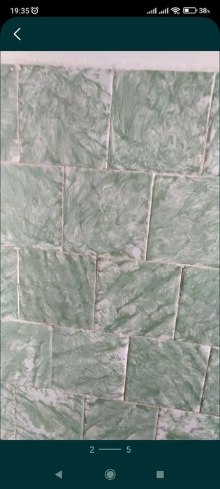 Плитка 15*15 см світло зеленувата та біла та 28 штук блакитної