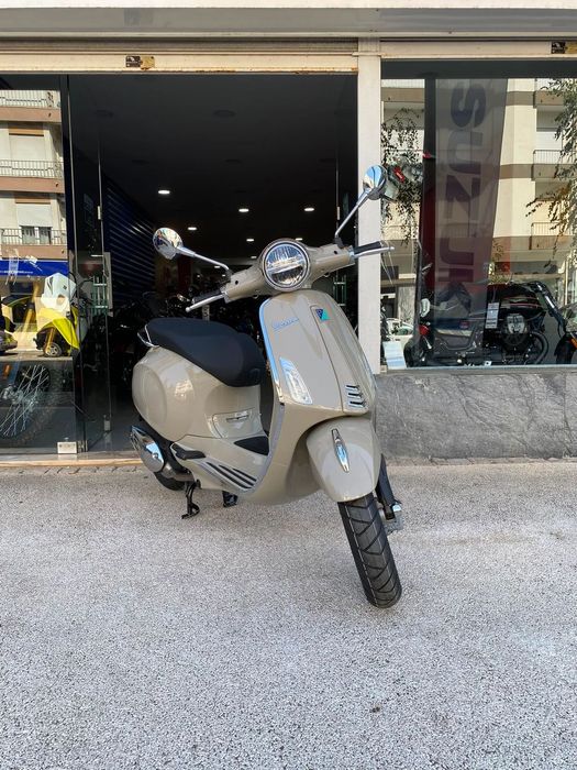 Vespa Primavera 125