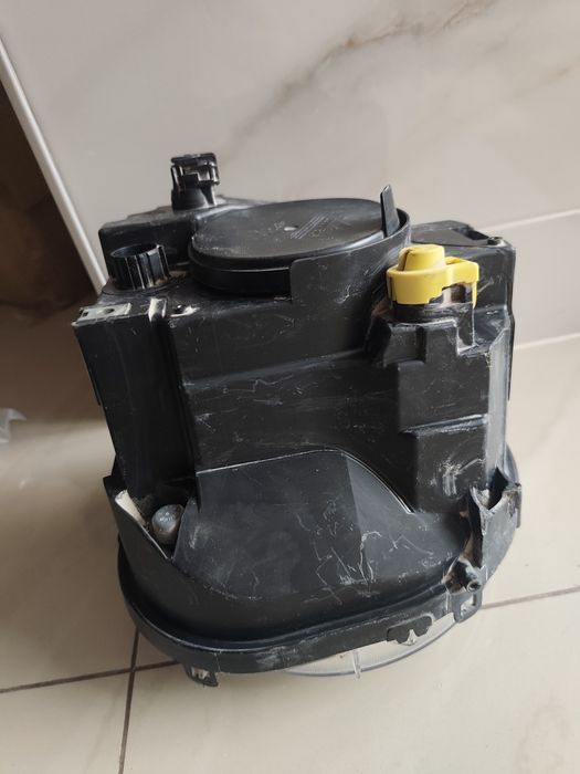 Фара Jeep Renegade