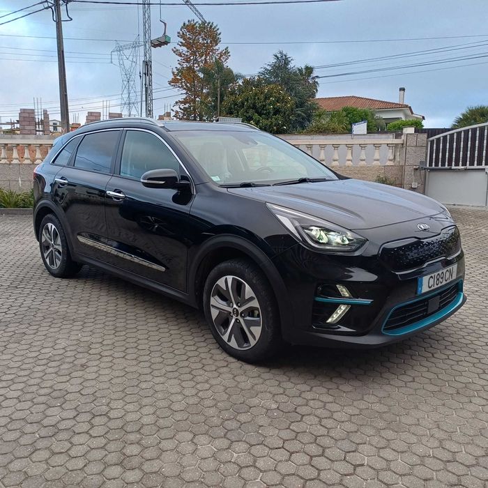 KIA E-NIRO 64kWh 204cv EXECUTIVE c/garantia construtor