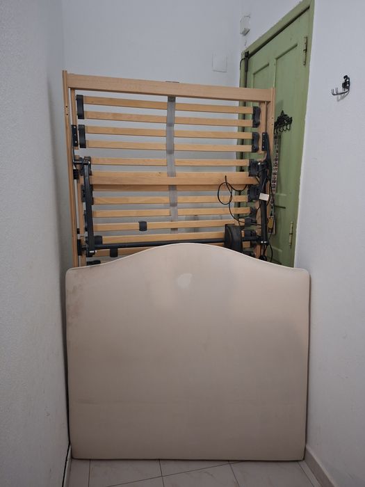 Cama articulada em ótimo estado