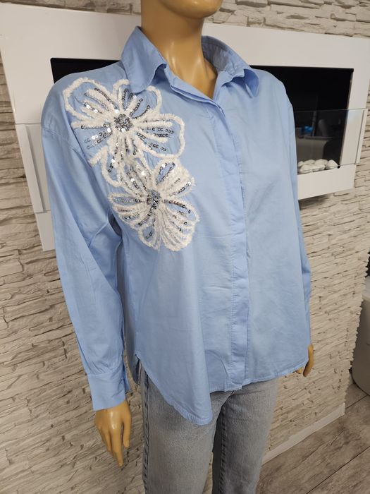 Koszula przewiewna z kwiatem bawełna cekiny baby blue włoska Made in I