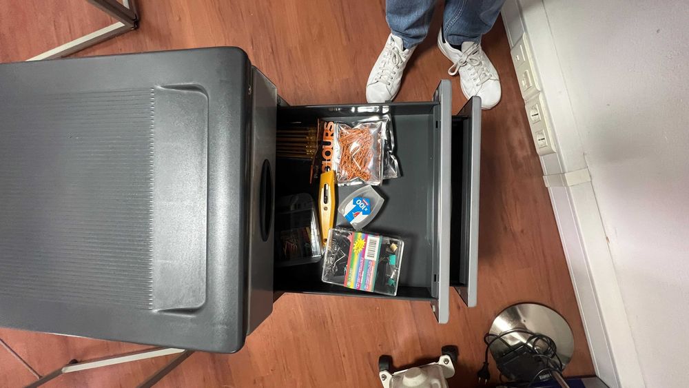 Móvel de Apoio Organizador de Escritório com 3 Gavetas e Rodas