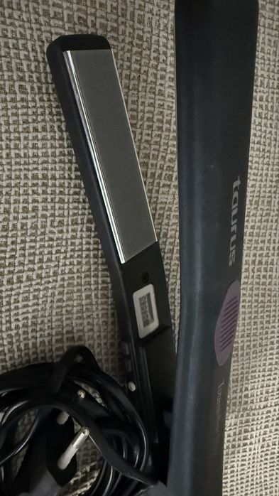 Alisador cabelo Taurus