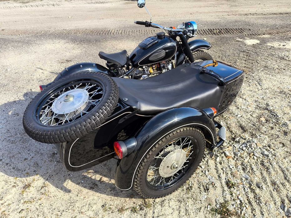 Motocykl Dniepr MT11 po renowacji