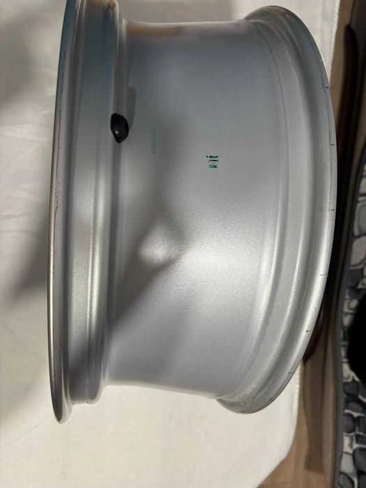 Alufelgi audi 18 cali nowe