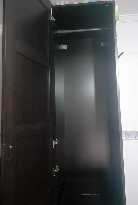 PAX: Duas estantes PAX IKEA em bom estado – com cestos incluídos