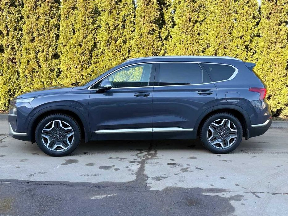 Hyundai Santa Fe 2022 року