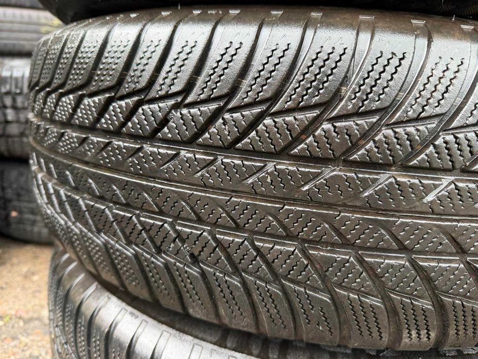 Oryginał koła 215/60R17 Tiguan Audi Skoda Bridgestone zima 6,1mm KS10