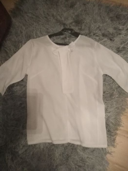 Nowa biała bluzka z kokardą