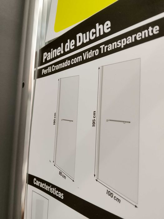 Pagamento em dinheiro. Novo. Painel de duche. Na caixa