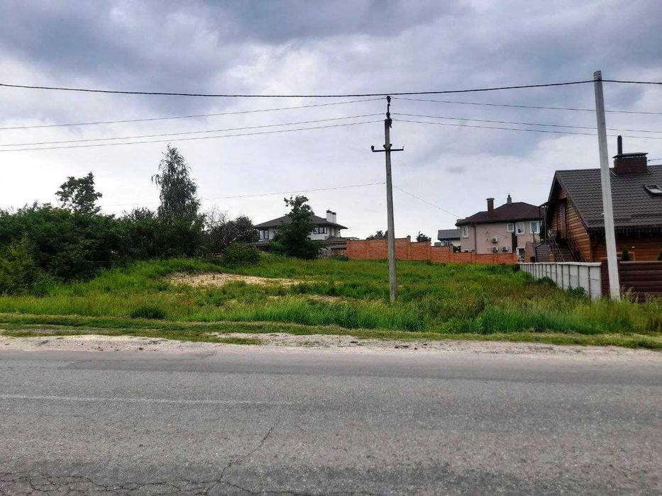 Хотів ділянка 9,6 сот під забудову, 800 метрів центр села, асфальт.