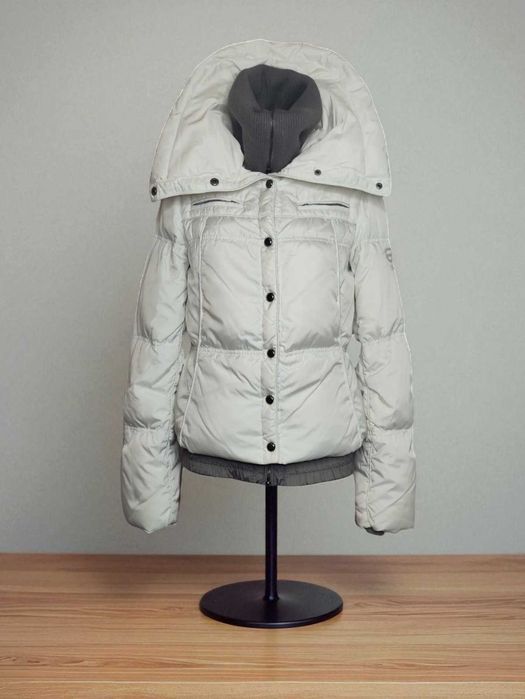 Пухова куртка Evona: Тепло, стиль та комфорт у кожній деталі!