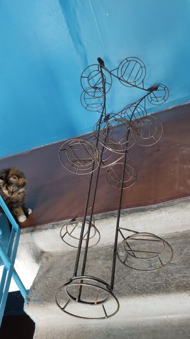 Подставка для цветов.Башня