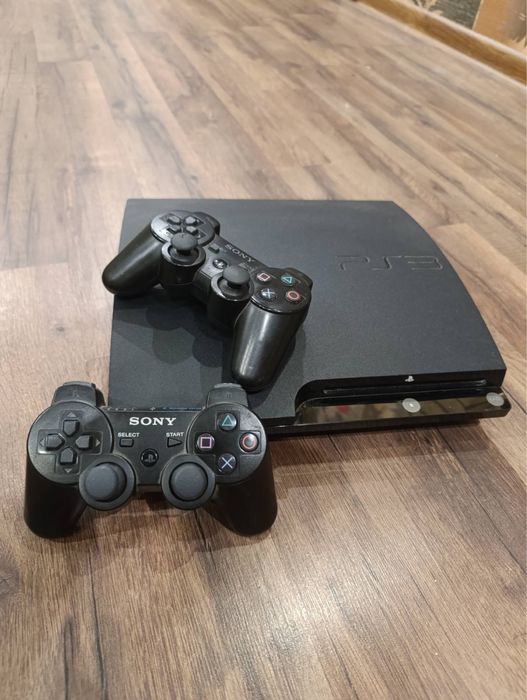 Продам игровую приставку ps3