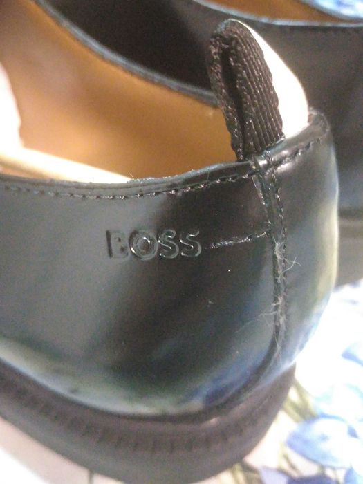 Sapatos novos da Boss n. 41 pretos
