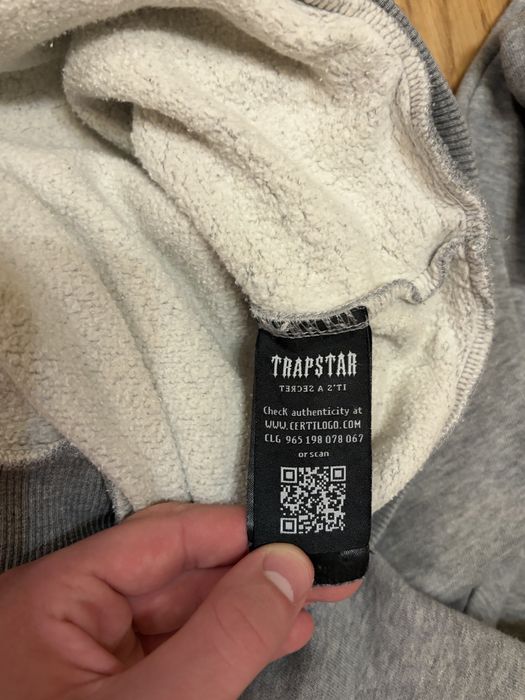 Trapstar men's grey hoodie