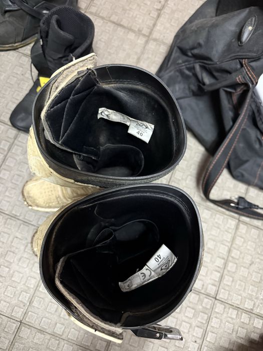 Botas Acerbis tamanho 40