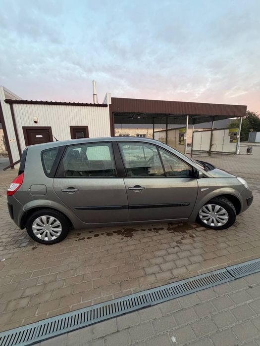 RENAULT Scenic 2005